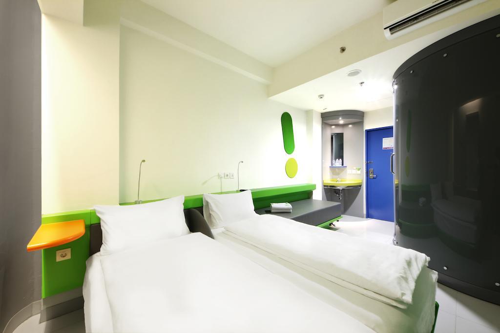 Pop! Hotel Tanjung Karang Bandar Lampung Room photo