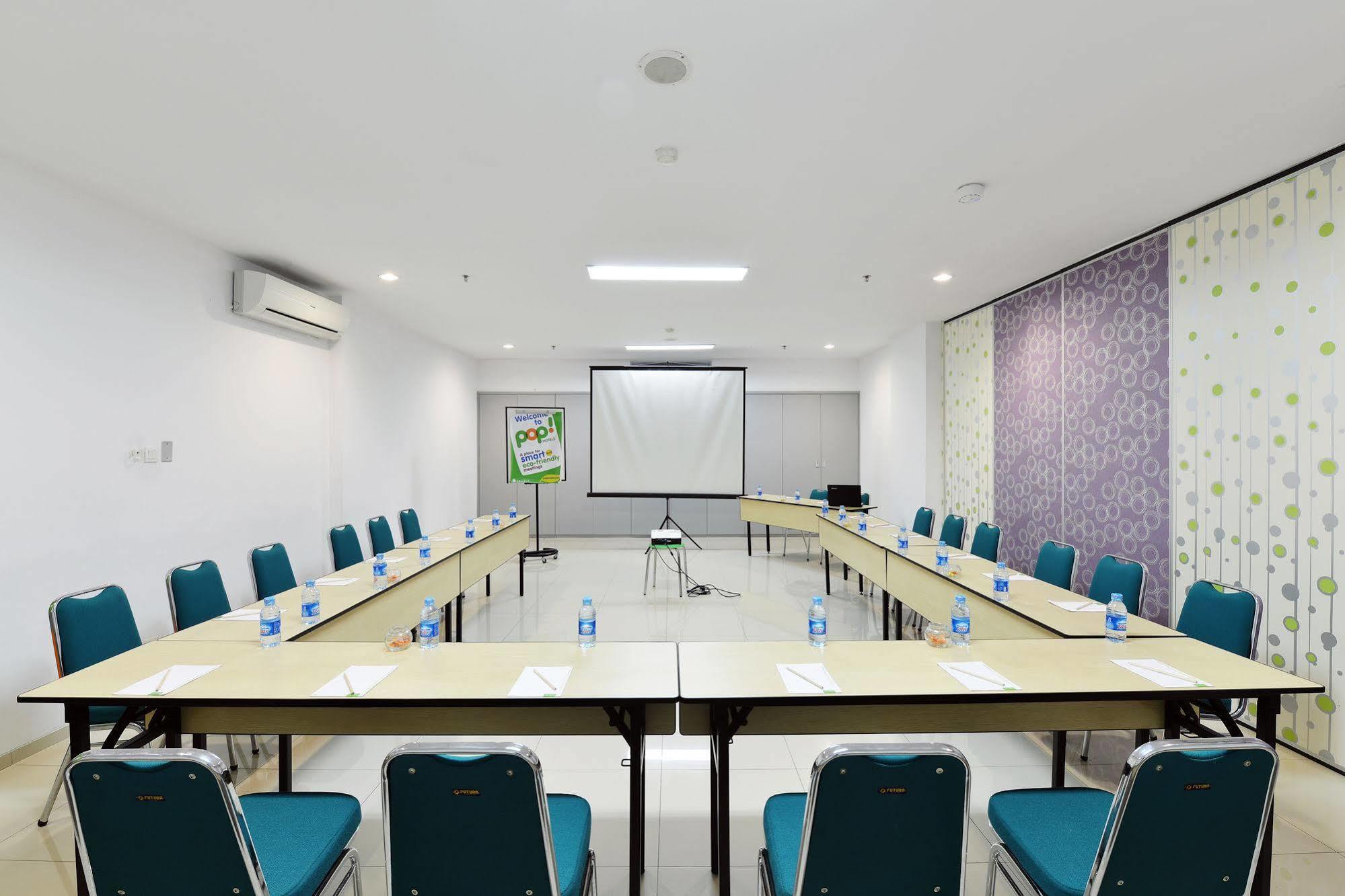 Pop! Hotel Tanjung Karang Bandar Lampung Exterior photo